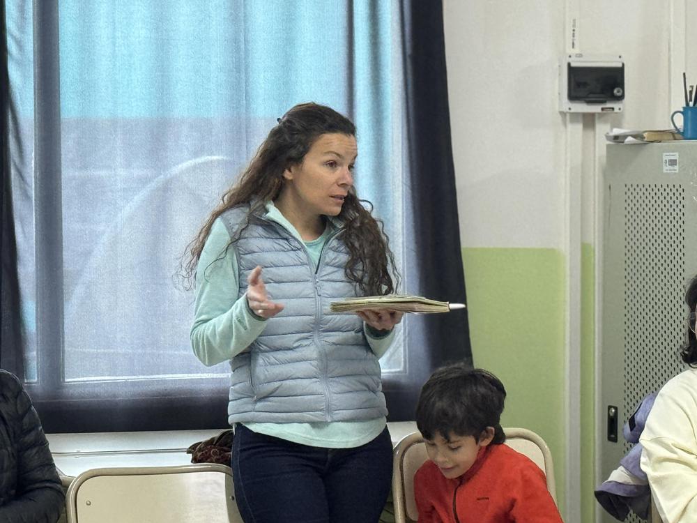 Reunión por falta de clases en El Chaltén5