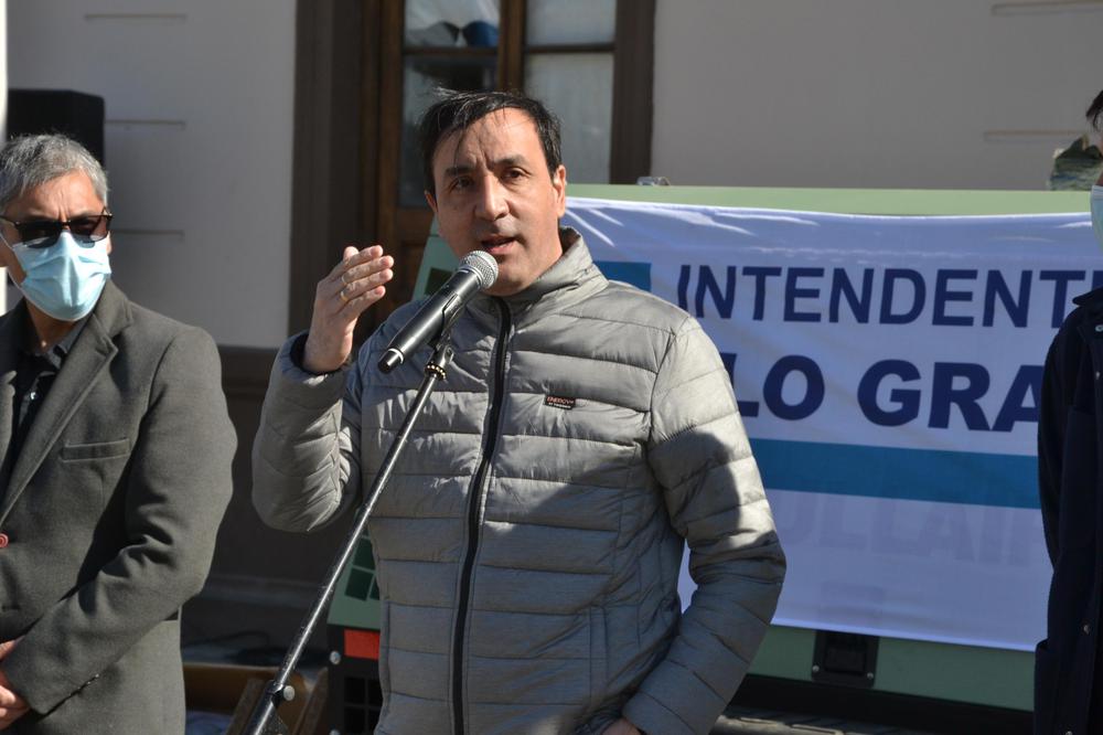 INT_ENTREGA DE MAQUINARIA (8)