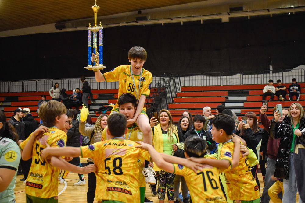 DEP_ENTREGA DE TROFEOS _HANDBALL (1)