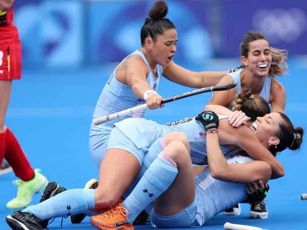 las-leonas-festejo-medalla-bronce