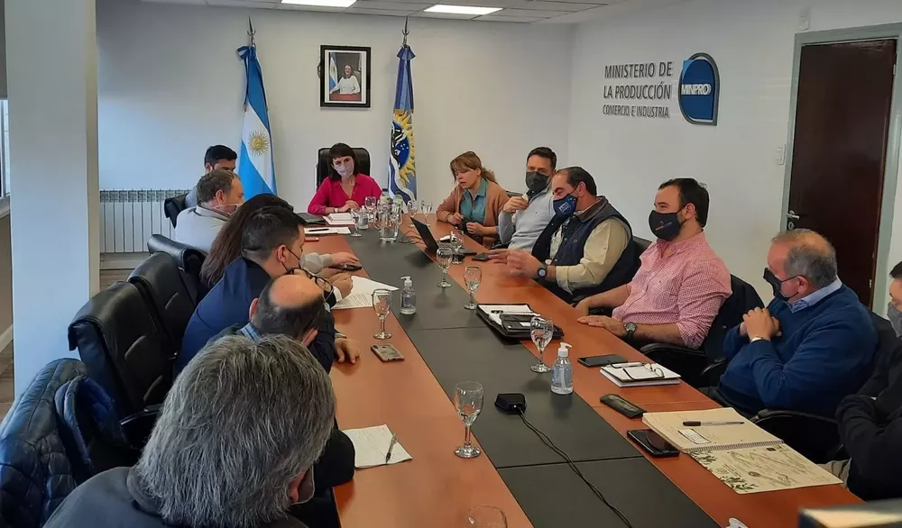 represas-reunion-gobierno-149-3