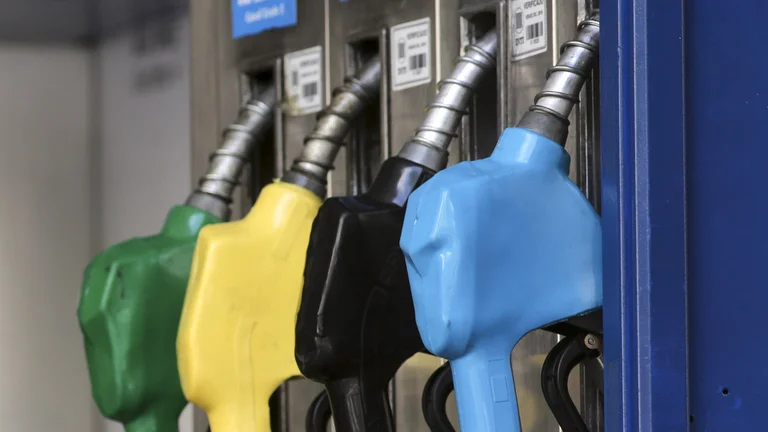 COMBUSTIBLES