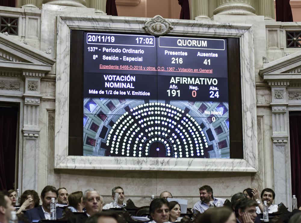 0037164957