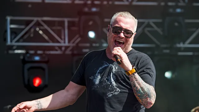 steve-harwell-smash-mouth-concierto-2017_60