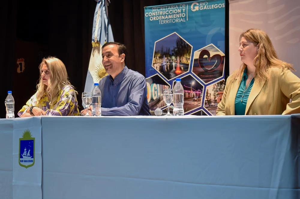 448003488_875555754604032_2204540532313041906_n