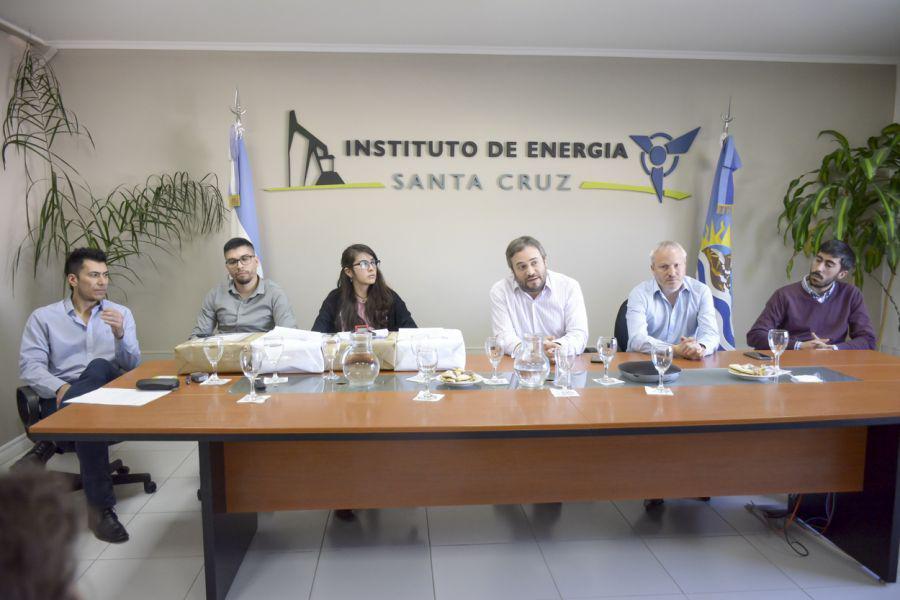 f2828c0bbc4ed00042ea2b18b0ceab4a_XL