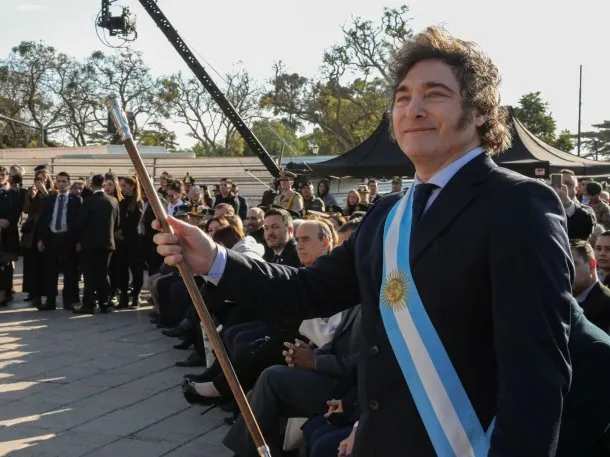 milei-acto-dia-la-bandera-rosario