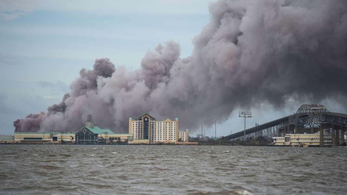 huracan-lauria-incendio-luisiana-planta-quimica-1200x675