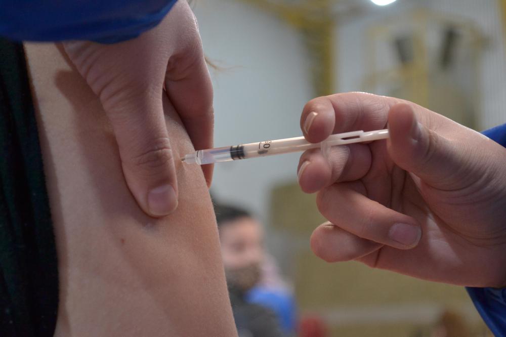 SAL_VACUNATORIO_TARDE_27_07-41