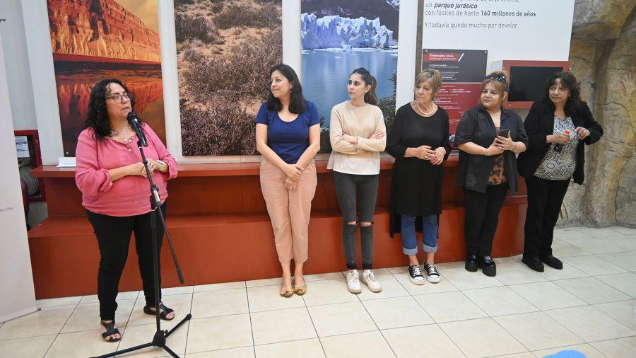 dab861610fbe6732a41ccf165eef1ae4_XL