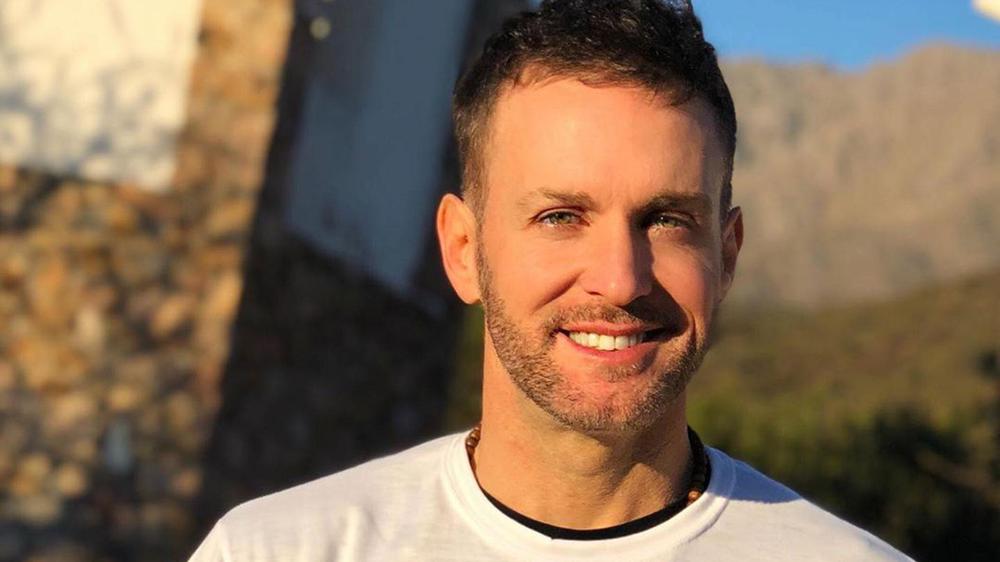 YORNFEFA25AXRD4D6MPRYG52OI