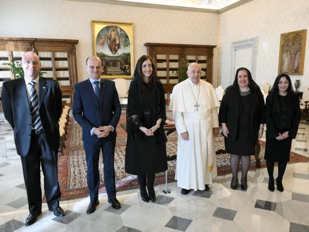 victoria-villarruel-papa-francisco (1)