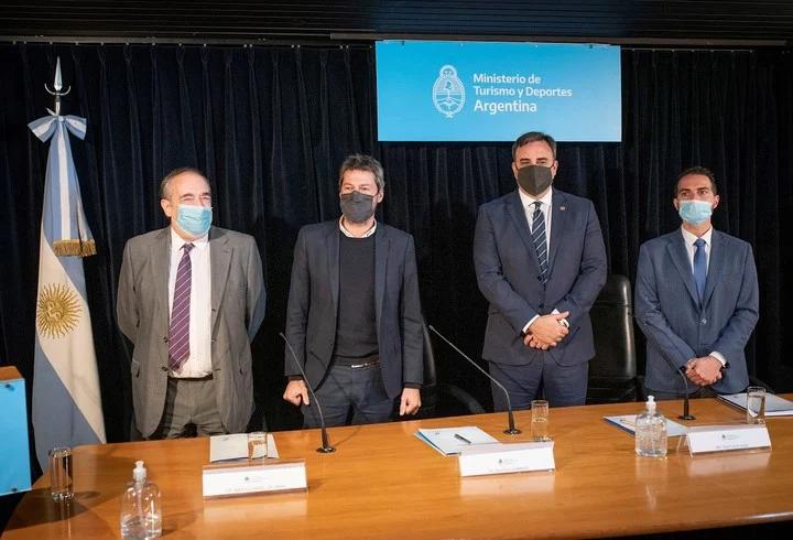 presentacion-oficial-de-la-fit___1onw9XBa-_720x0__1