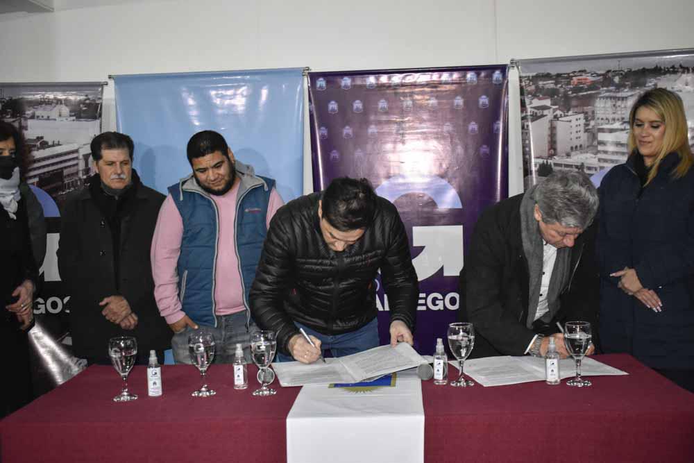 CONVENIO RED DE CLOACAS BARRIO KIRCHNER-5