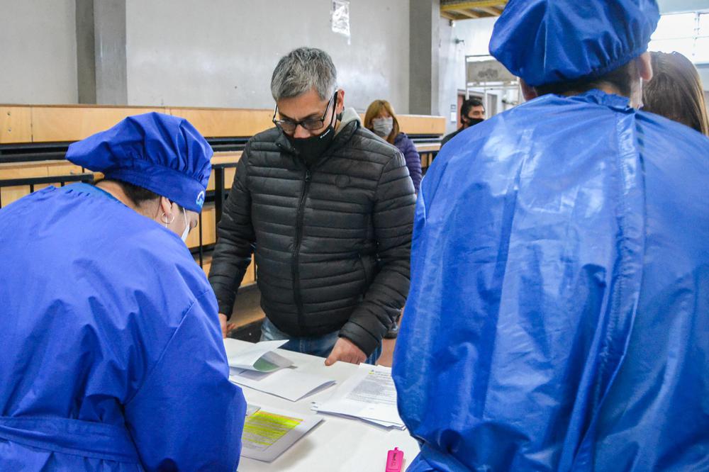 SAL_VACUNATORIO_07_06-60