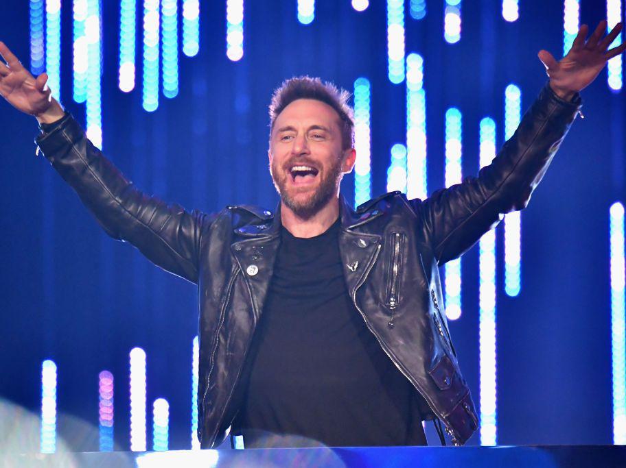 david-guetta-performs-on-stage-during-the-mtv-emas-2018-on-news-photo-1600070739