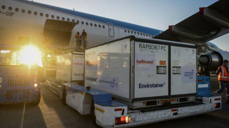 las-operaciones-que-aerolineas-argentinas-esta-realizando-y-china-forman-parte-un-acuerdo-que-le-permitira-al-pais-traer-24-millones-dosis-julio-y-septiembre