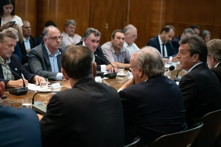 sergio-massa-mesa-enlace-sequiajpeg