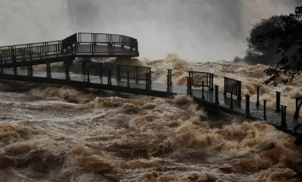 crecida_cataratas_del_iguazu_fyo