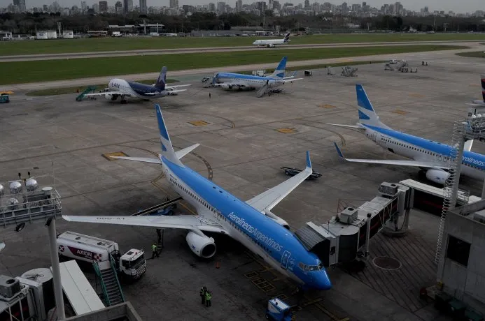 avion-avion-vuelos-aeroparque-aerolineas-argentinas