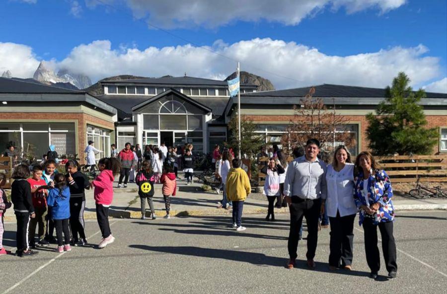 51145c98a24378770d6f698e423835c8_XL