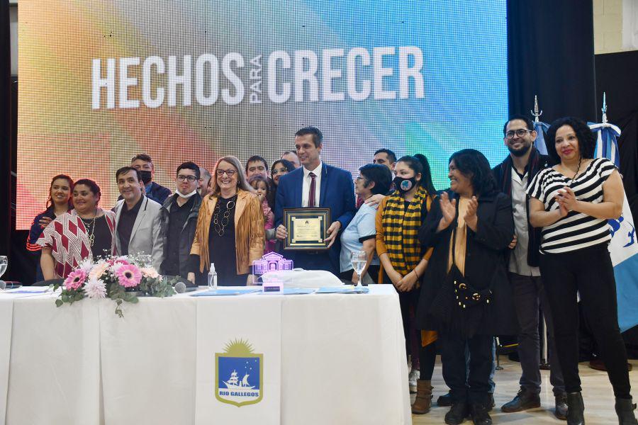 4b9843fb7f8fe048634adf3f7e64c531_XL