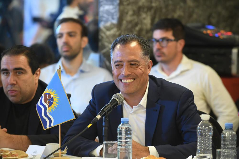 6471D494-6A54-418D-ADAA-7662A00229D7