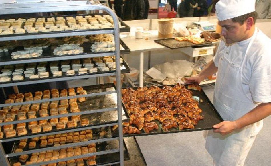 Panaderia-Factura-Pyme-Empleado-620x381