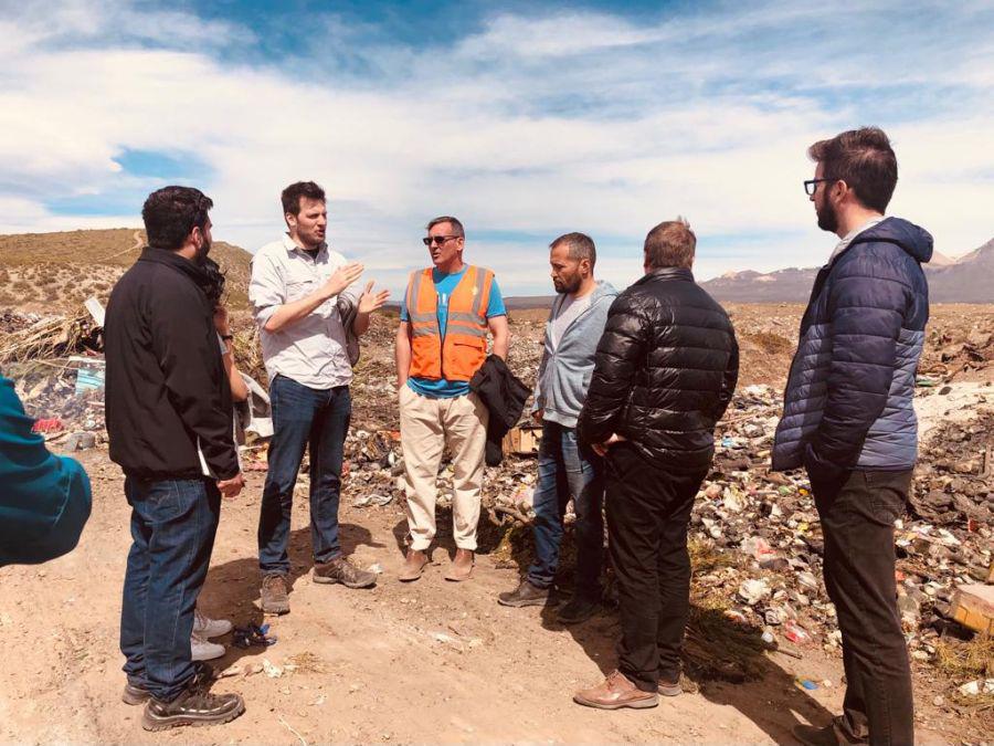 9302b6402bb795d90886b68ecfbf66b2_XL