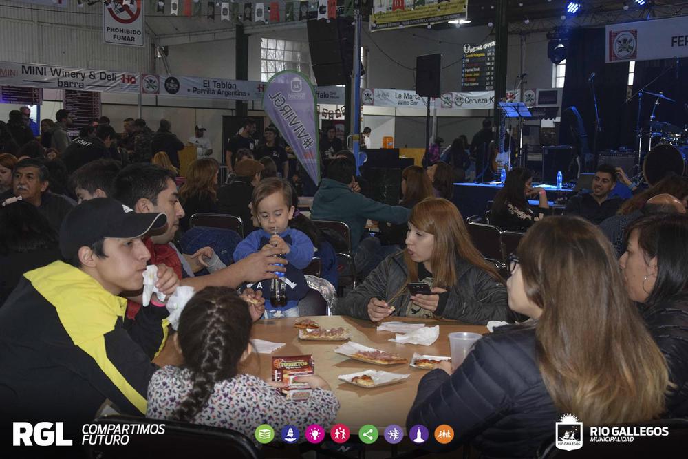 FOTO ARCHIVO gallegos come_sello2