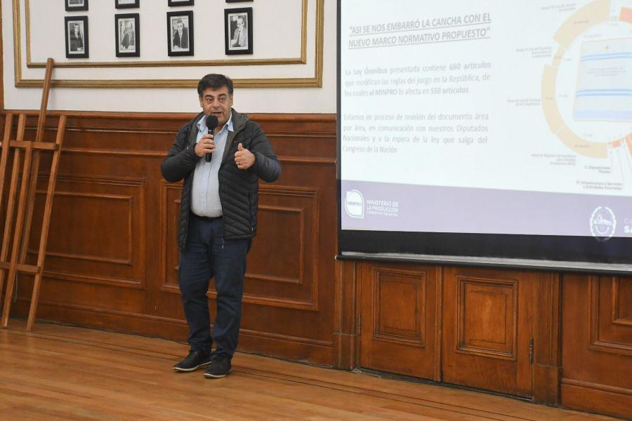 8ce71ccafd586fb3b976951903fa68c2_XL