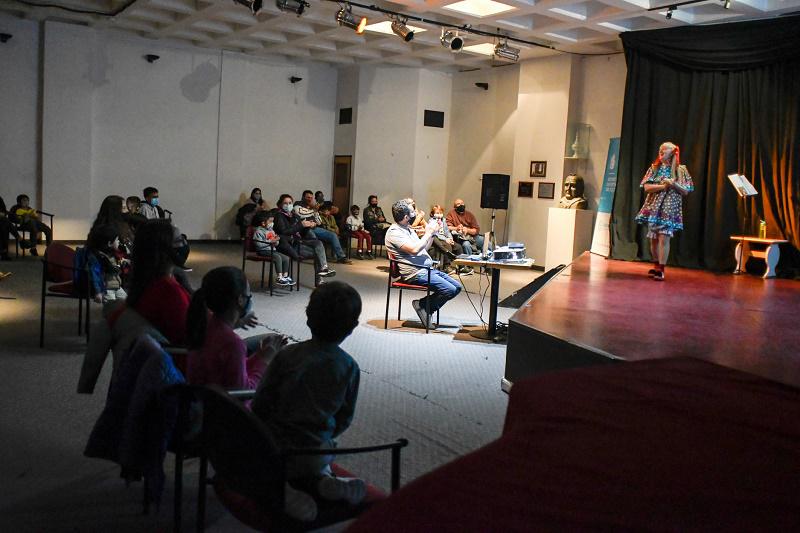 04042021_Cultura-_Funcion_teatro_Complejo_Cultural