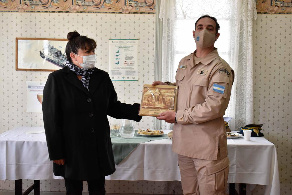 2570E8AD-A18F-4558-9D2B-91D51D91BDE7