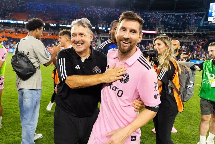 gerardo-martino-lionel-messi_w862