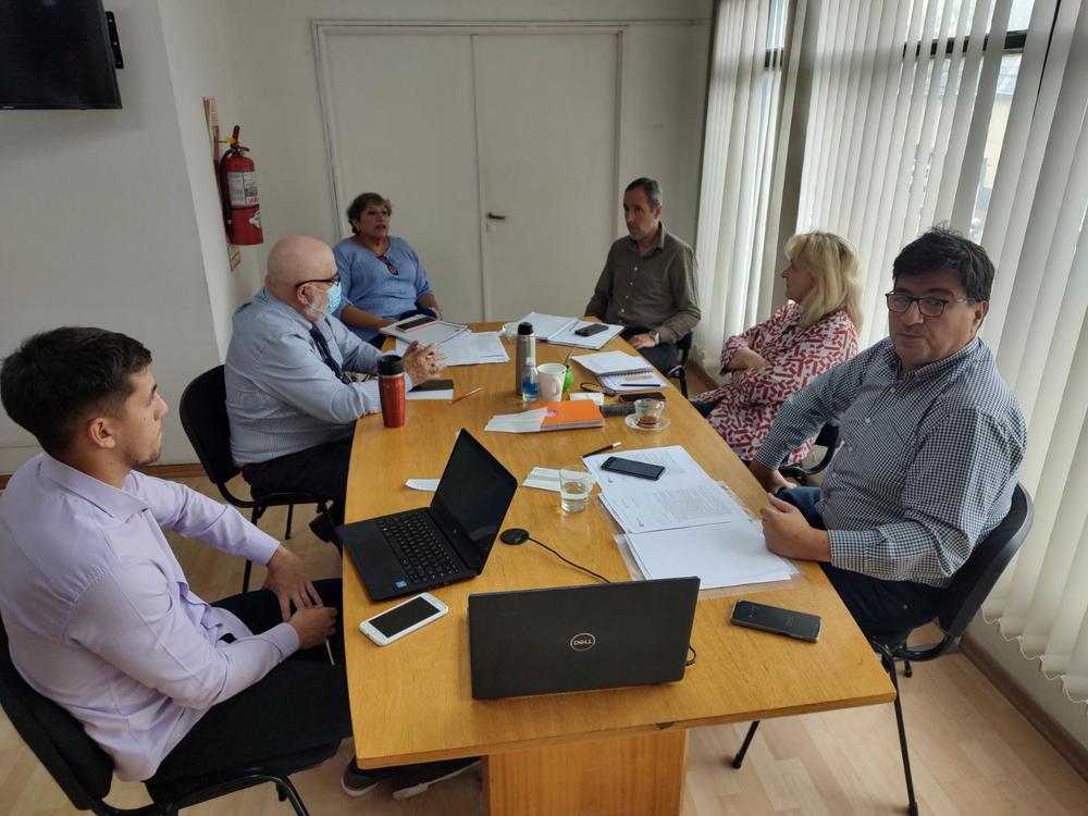 Foto de Hugo Jerez en reunión de directorio esta semana