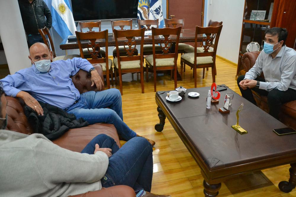 INT- REUNION CON EL SEC GENERAL DE UTA- SIN SELLO-7