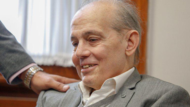 EFW6NEKH5ZA3VM4B6LVZVAUSUE