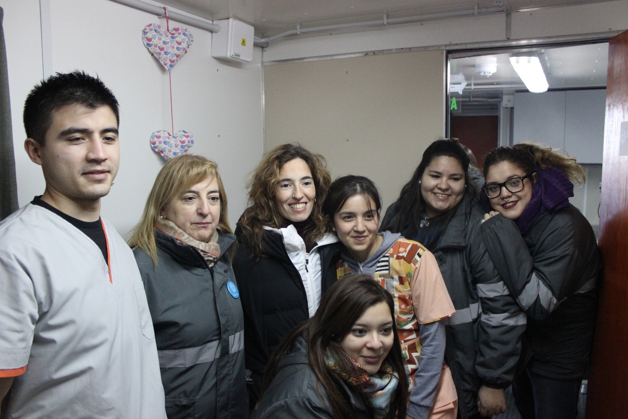 Tráiler de Salud y DNI Móvil en el B° San Benito (1)