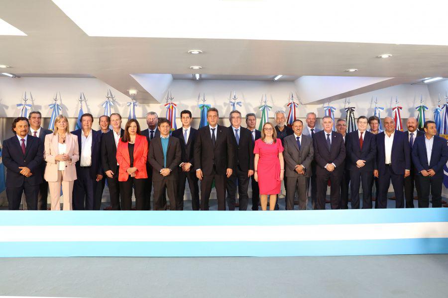 e7b81b6fe005caa4f2ae2442c5da9bc6_XL