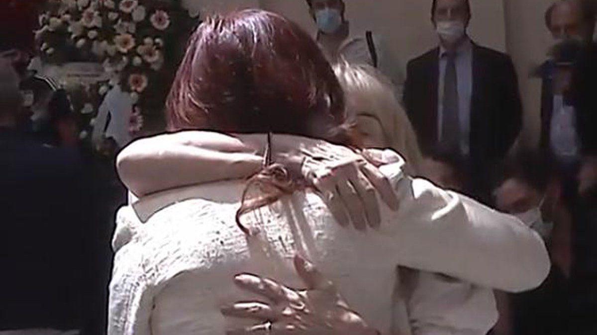 cristina-y-claudiajpg