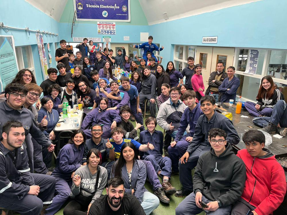 ESTUDIANTES_INDUSTRIAL_4_6