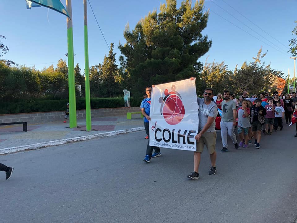 48395893_2197514790460302_6142847876700569600_n