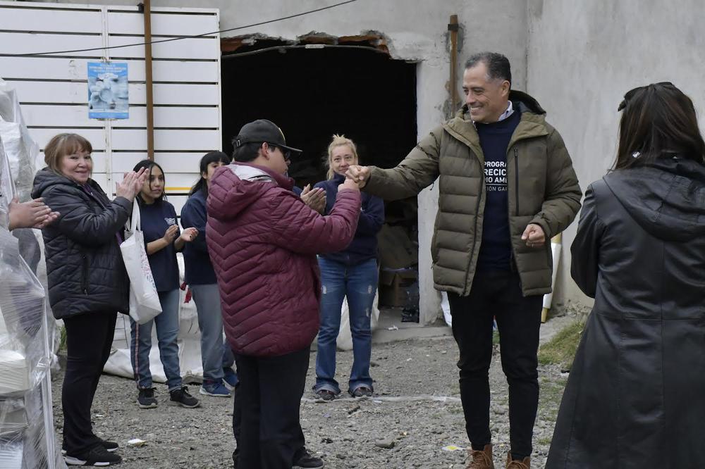 681A0DA4-6DA3-49A1-BF00-10484B4C00EA