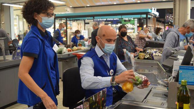 Rami-Baitieh-caja-Carrefour-Francia_1478562150_485039_660x372