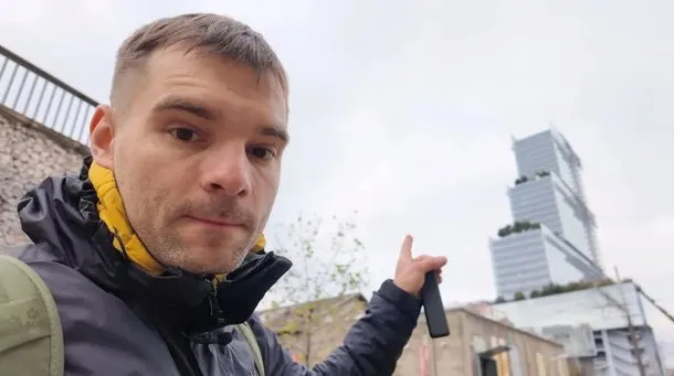 hombre-arana-puerto-maderojpg