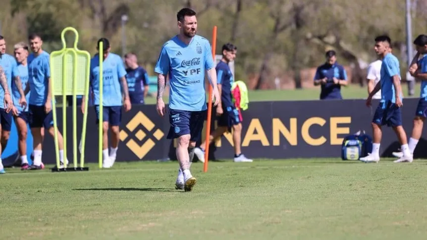 messi-entrenamiento-seleccion-argentina_862x485