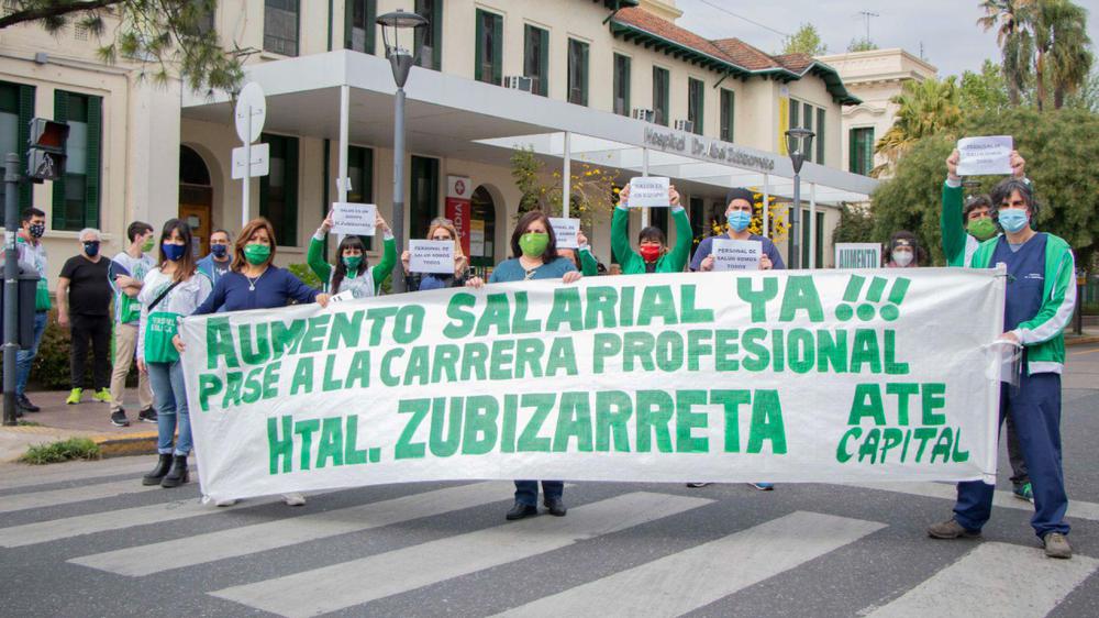 nota-1626568-trabajadores-hospitales-portenos-nucleados-paro-reclamo-salarios-dignos-970320