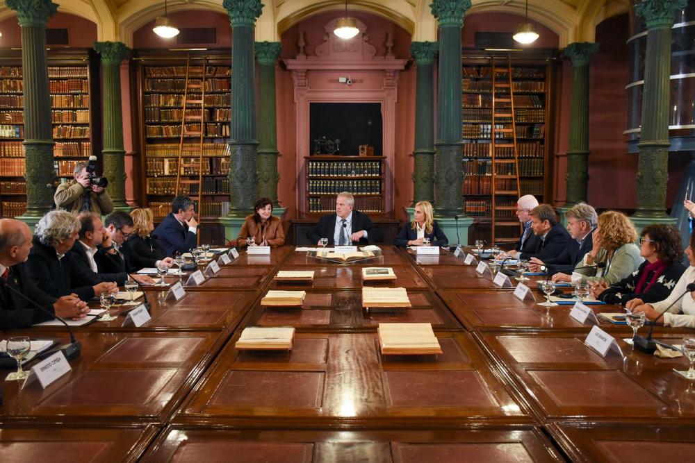 biblioteca_paritaria