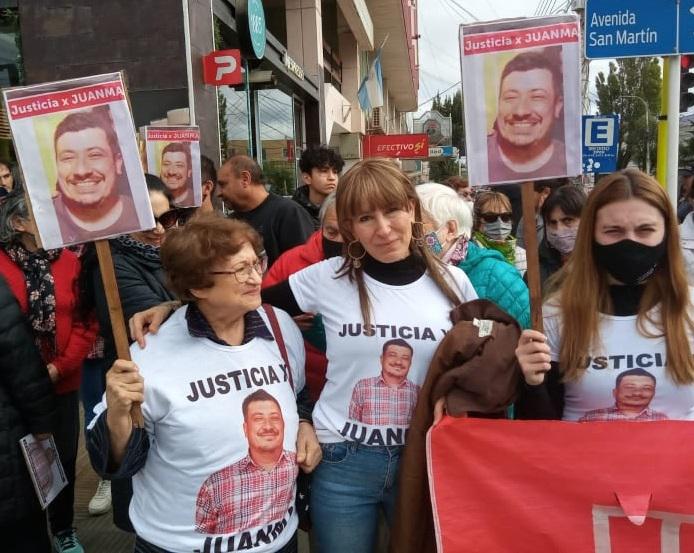 Marcela Padrón manifestación izamiento
