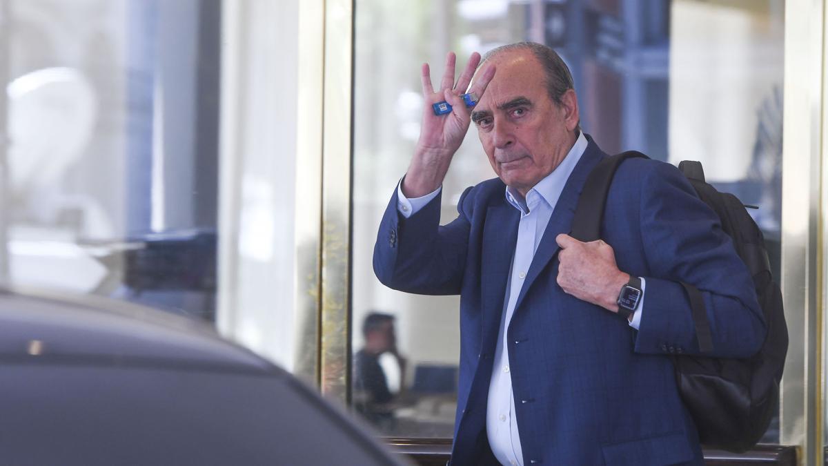 655e6ac5ee5b7_1200 (1)